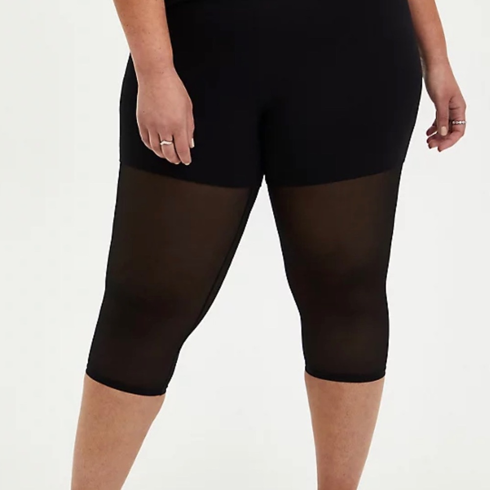 Mesh Torrid Casual Capris